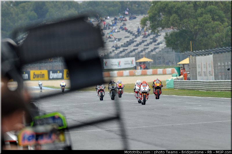 moto2_051_portugal_2011_estoril