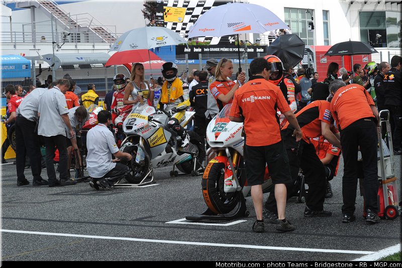 moto2_060_portugal_2011_estoril