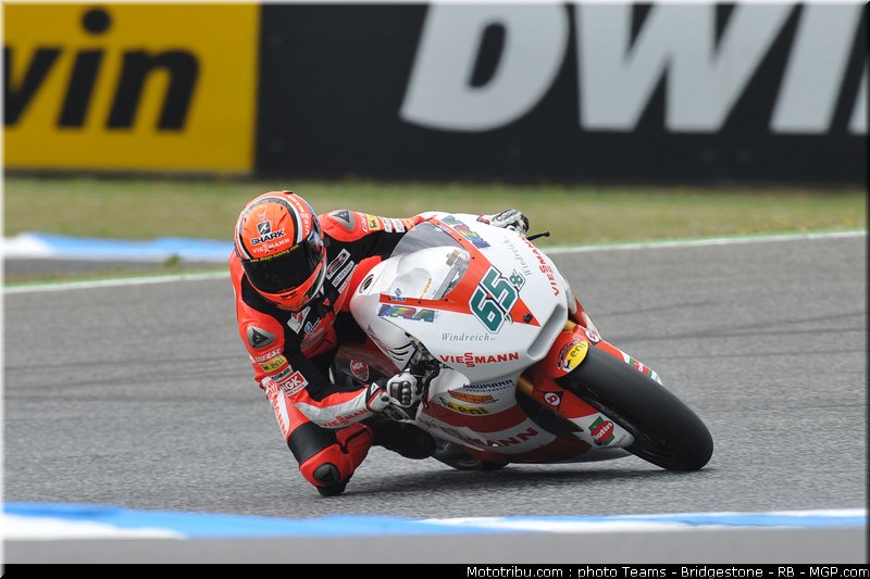 moto2_bradl_06_portugal_2011_estoril