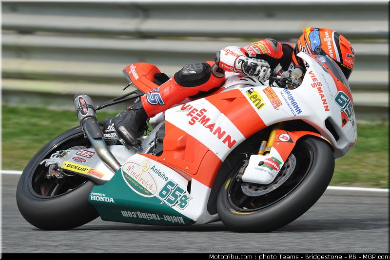 moto2_bradl_07_portugal_2011_estoril