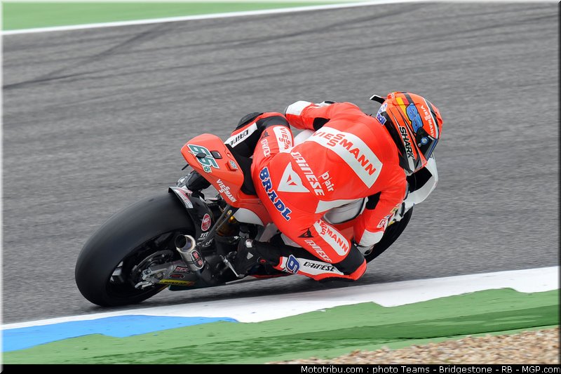 moto2_bradl_10_portugal_2011_estoril
