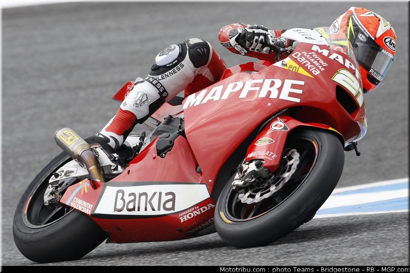moto2_fores_1_portugal_2011_estoril