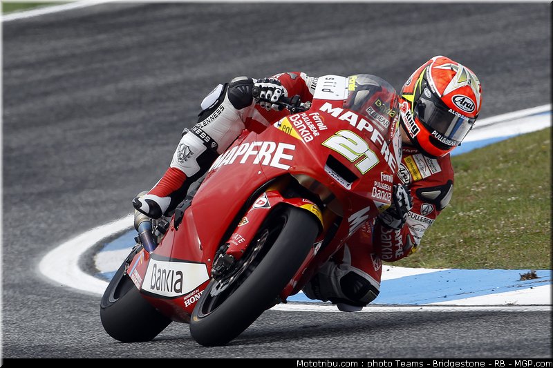 moto2_fores_6_portugal_2011_estoril