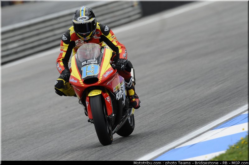 moto2_simeon_10_portugal_2011_estoril