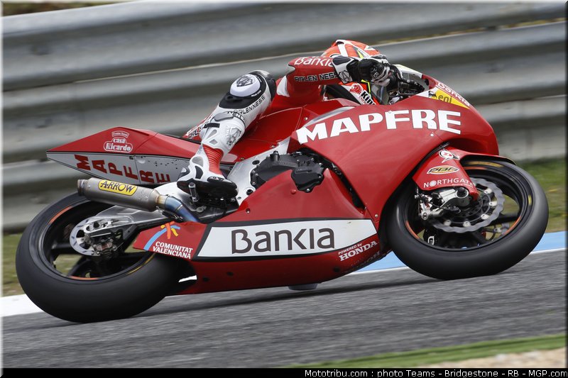 moto2_simon_8_portugal_2011_estoril