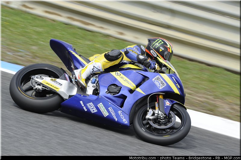 moto2_smith_12_portugal_2011_estoril
