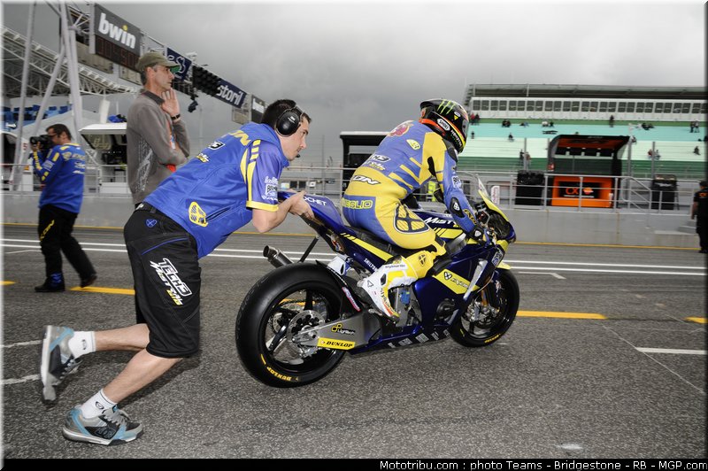 moto2_smith_18_portugal_2011_estoril