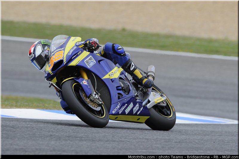 moto2_smith_26_portugal_2011_estoril