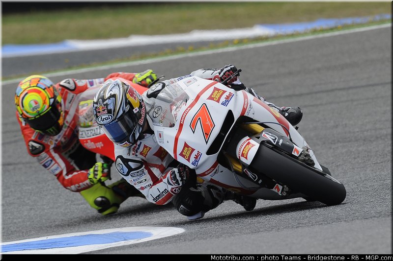 motogp_aoyama_06_portugal_2011_estoril