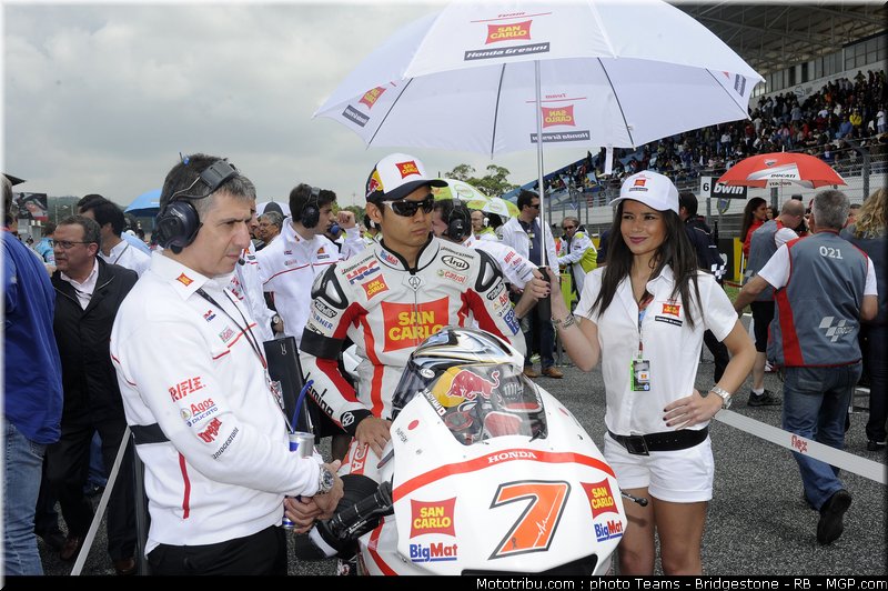 motogp_aoyama_22_portugal_2011_estoril