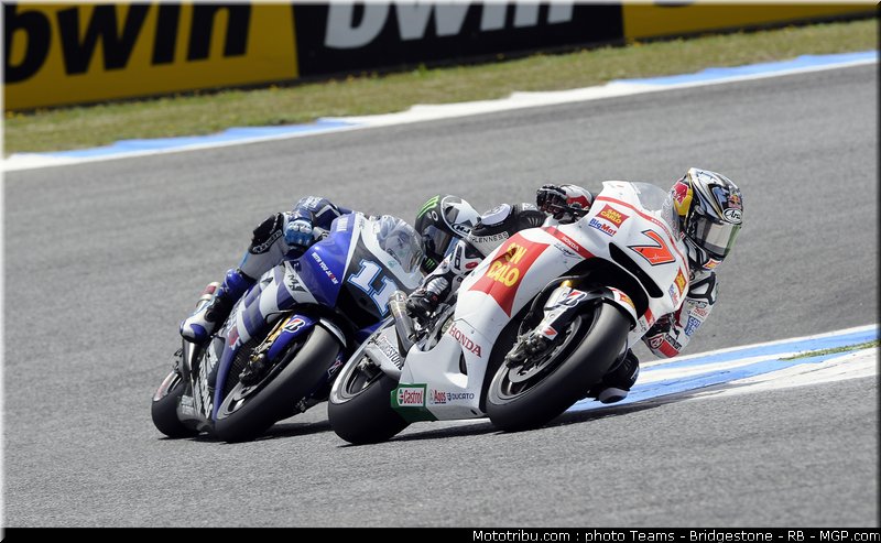 motogp_aoyama_24_portugal_2011_estoril