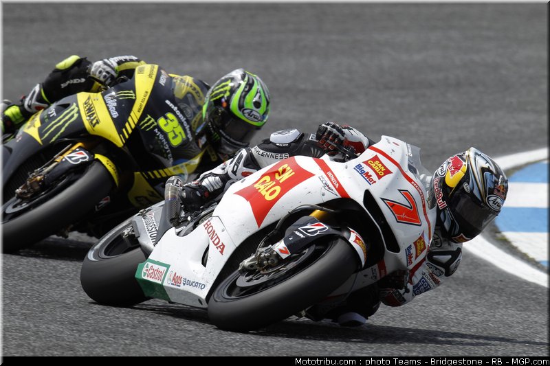 motogp_aoyama_27_portugal_2011_estoril