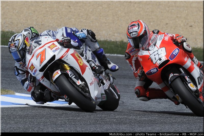 motogp_aoyama_31_portugal_2011_estoril