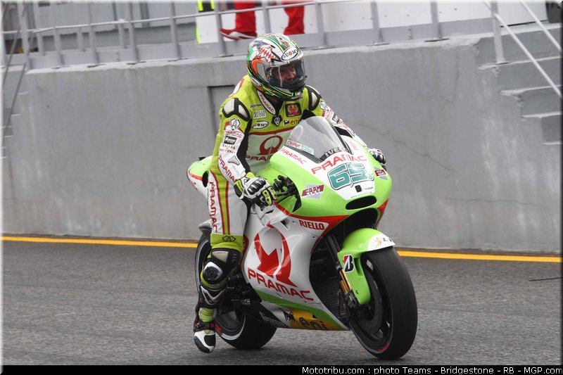 motogp_capirossi_08_portugal_2011_estoril