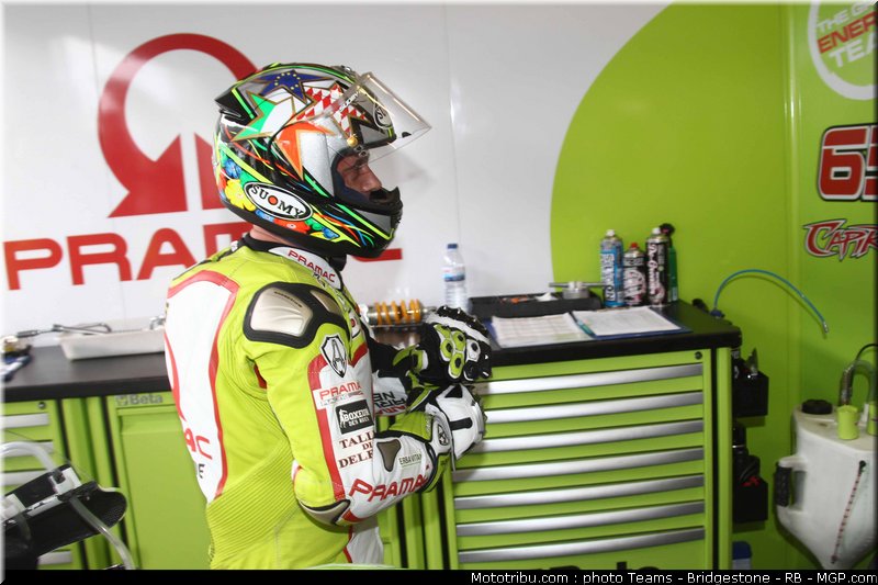 motogp_capirossi_09_portugal_2011_estoril