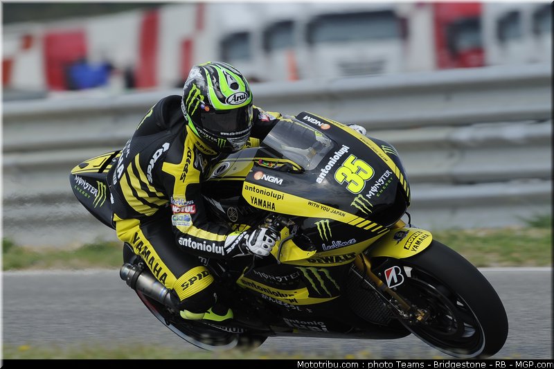 motogp_crutchlow_04_portugal_2011_estoril