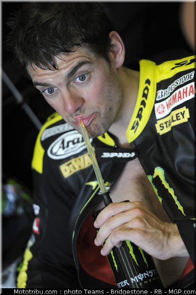 motogp_crutchlow_06_portugal_2011_estoril
