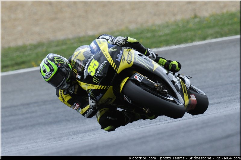 motogp_crutchlow_12_portugal_2011_estoril