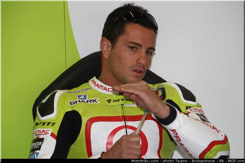 motogp_depuniet_04_portugal_2011_estoril