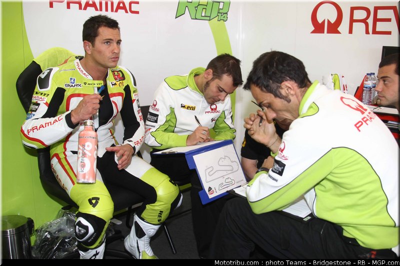 motogp_depuniet_09_portugal_2011_estoril