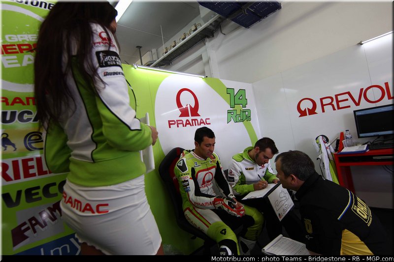 motogp_depuniet_10_portugal_2011_estoril