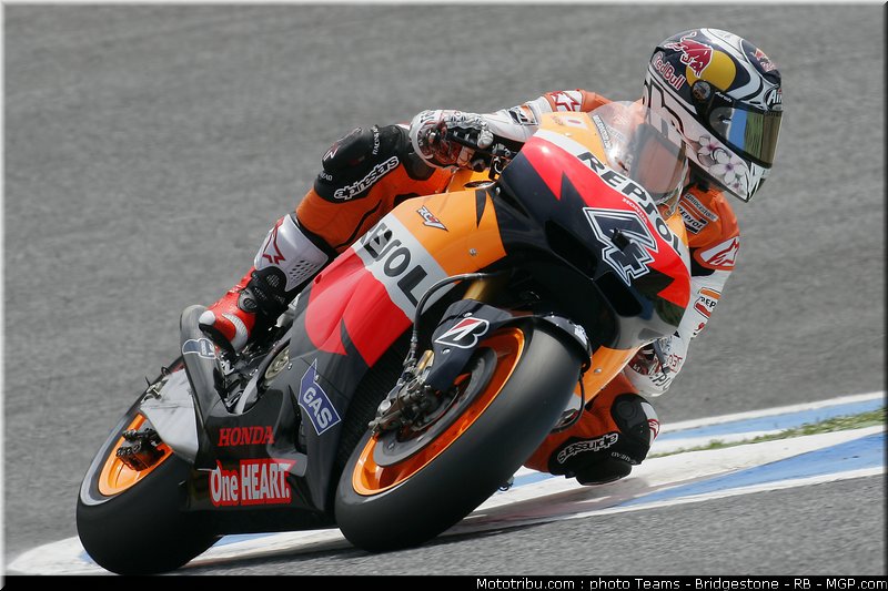 motogp_dovizioso_03_portugal_2011_estoril