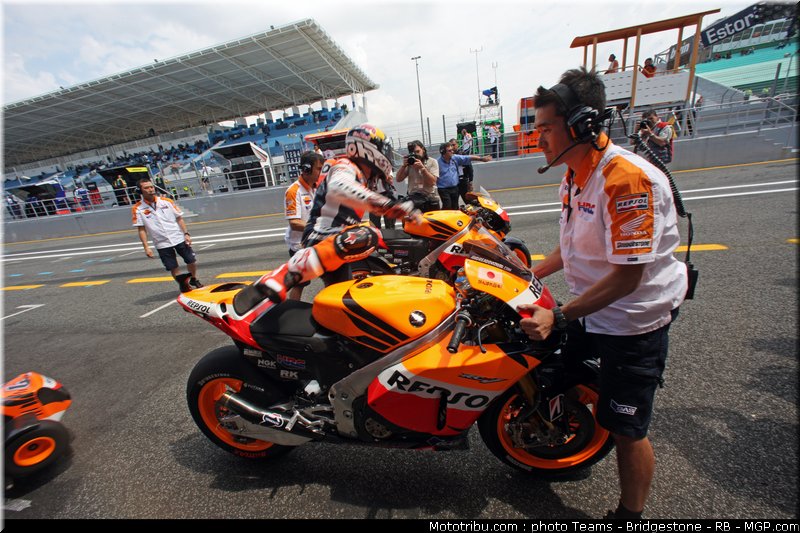 motogp_dovizioso_10_portugal_2011_estoril