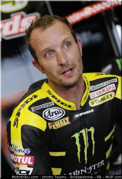 motogp_edwards_02_portugal_2011_estoril