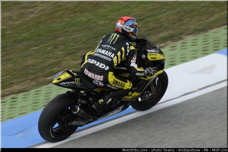 motogp_edwards_05_portugal_2011_estoril