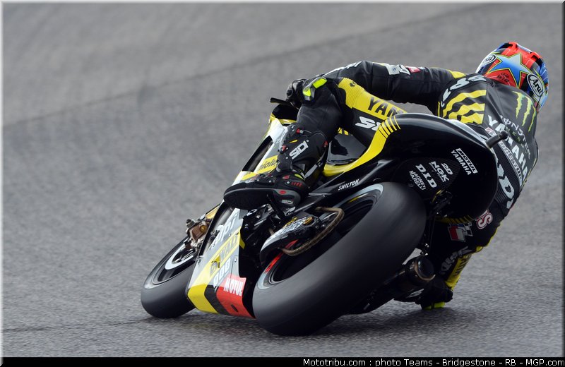 motogp_edwards_08_portugal_2011_estoril