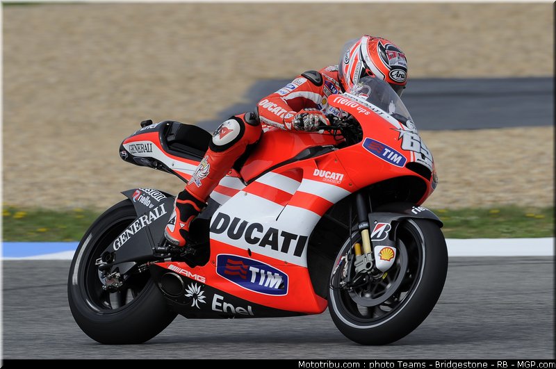 motogp_hayden_05_portugal_2011_estoril