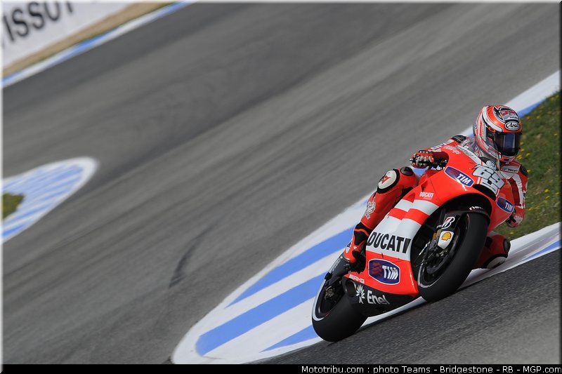 motogp_hayden_06_portugal_2011_estoril
