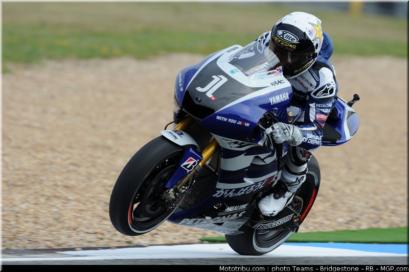 motogp_lorenzo_04_portugal_2011_estoril