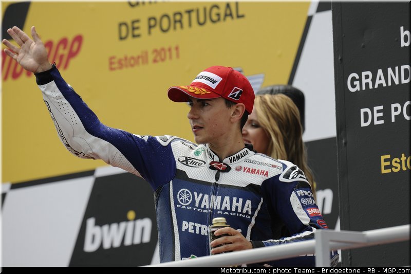 motogp_lorenzo_17_portugal_2011_estoril