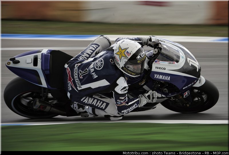 motogp_lorenzo_27_portugal_2011_estoril