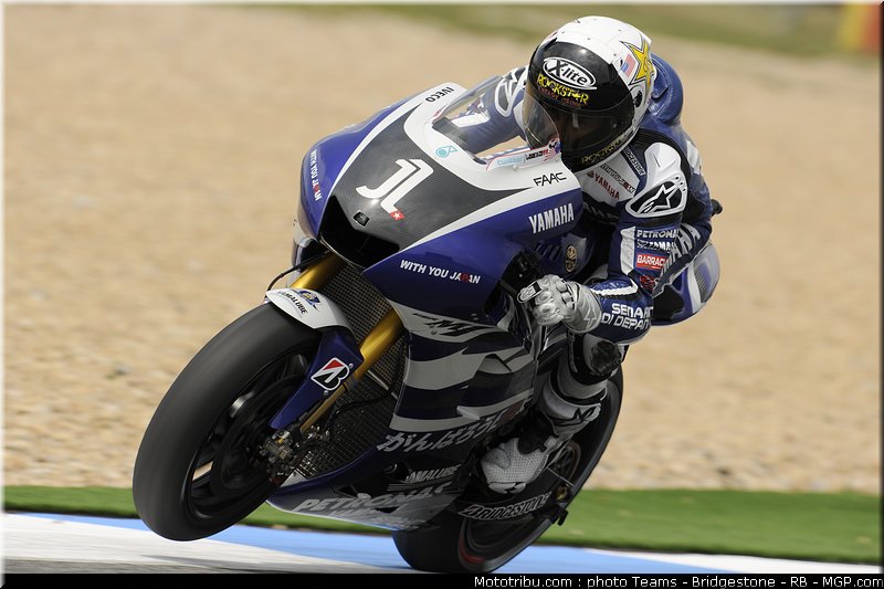 motogp_lorenzo_28_portugal_2011_estoril