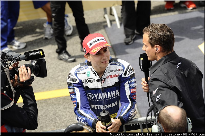 motogp_lorenzo_30_portugal_2011_estoril