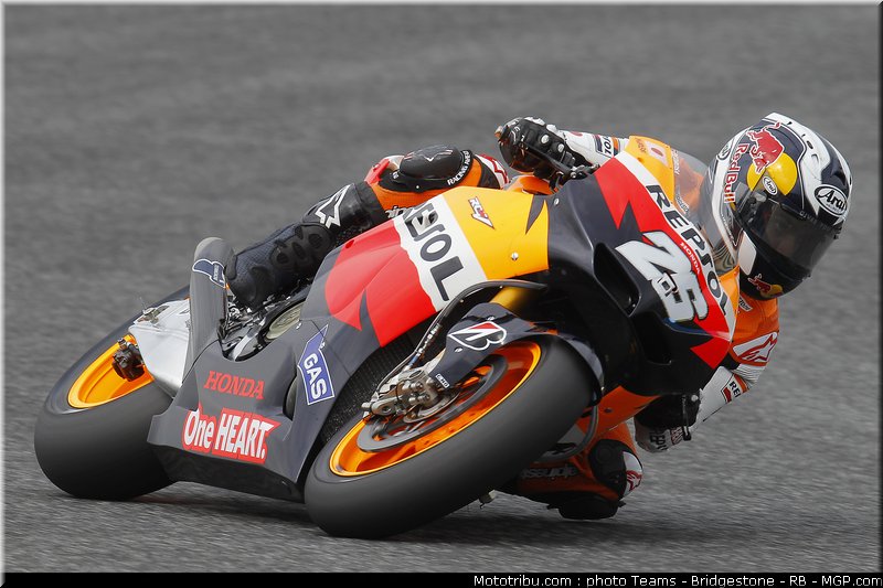 motogp_pedrosa_01_portugal_2011_estoril