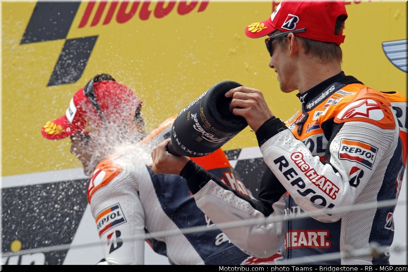 motogp_pedrosa_38_portugal_2011_estoril