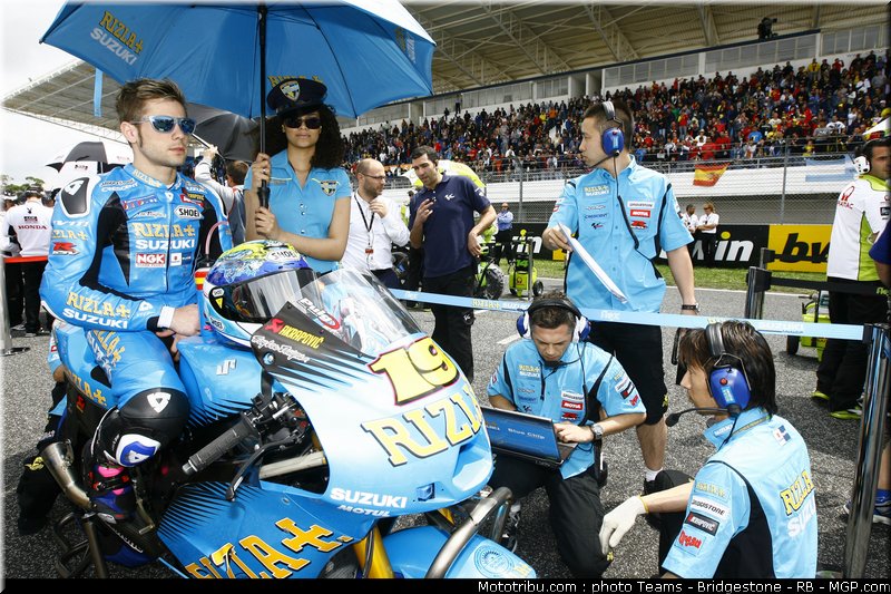 motogp_pitbabe_16_portugal_2011_estoril