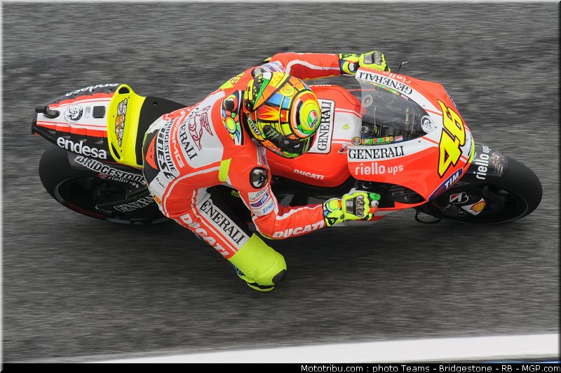 motogp_rossi_01_portugal_2011_estoril