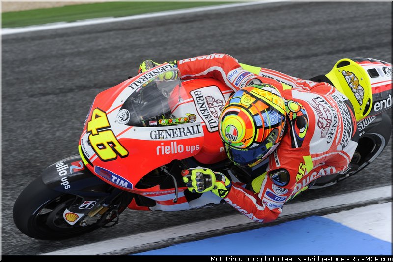 motogp_rossi_07_portugal_2011_estoril