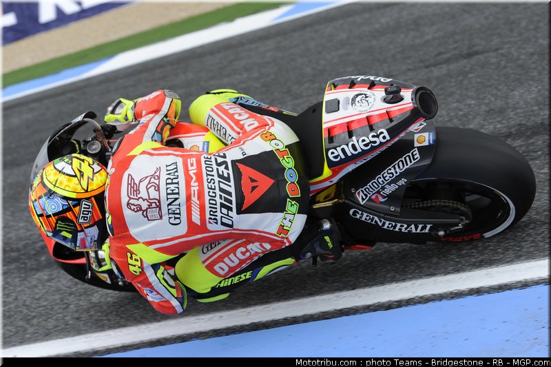 motogp_rossi_08_portugal_2011_estoril