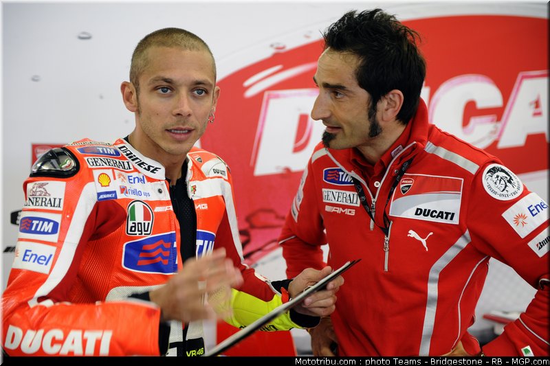 motogp_rossi_10_portugal_2011_estoril