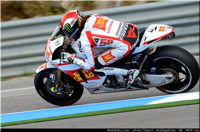 motogp_simoncelli_03_portugal_2011_estoril