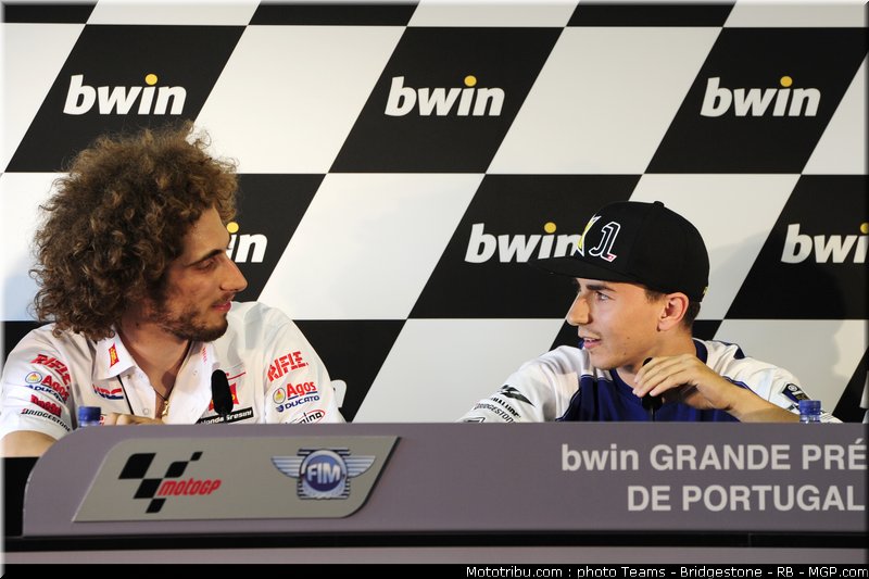 motogp_simoncelli_10_portugal_2011_estoril