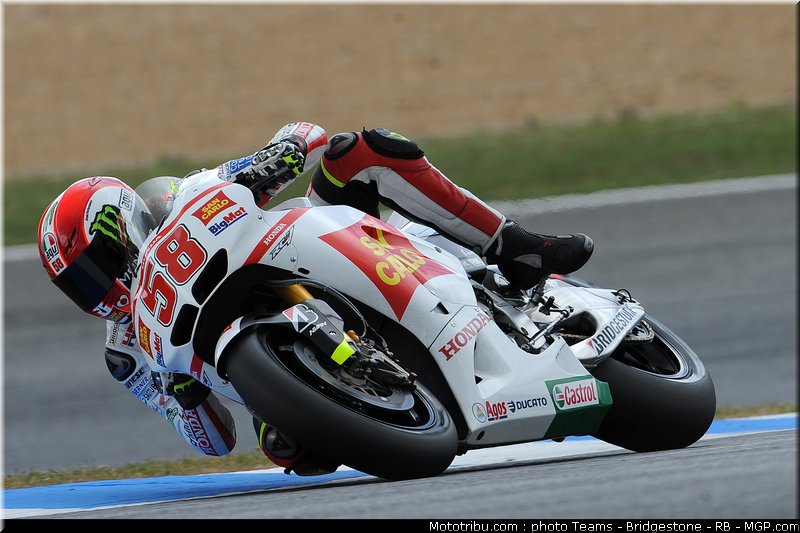motogp_simoncelli_18_portugal_2011_estoril
