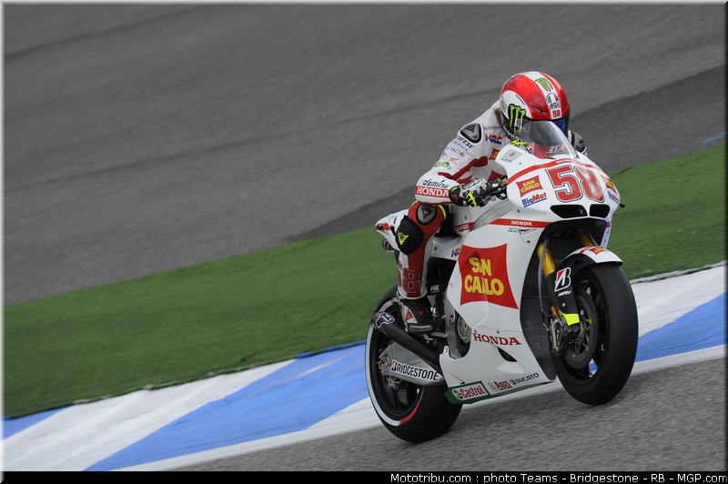 motogp_simoncelli_19_portugal_2011_estoril