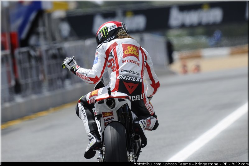 motogp_simoncelli_30_portugal_2011_estoril