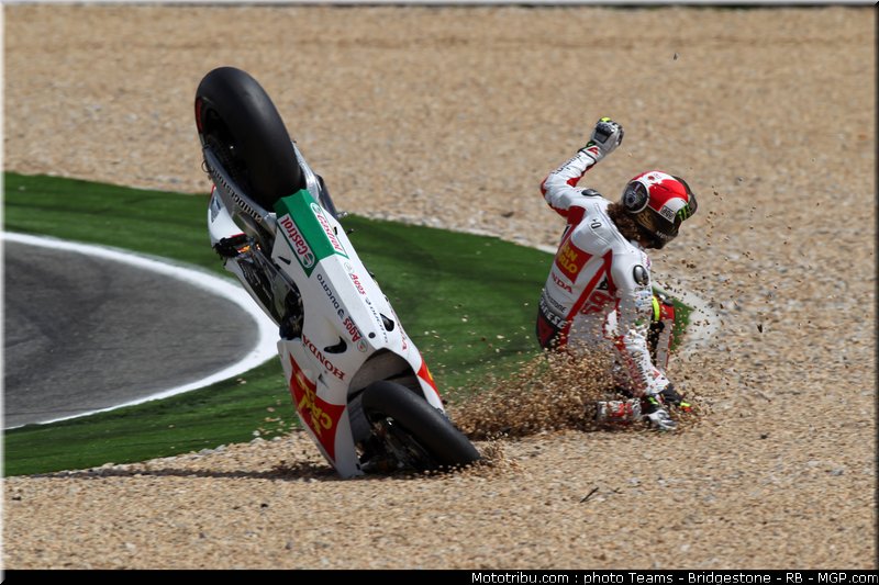 motogp_simoncelli_35_portugal_2011_estoril